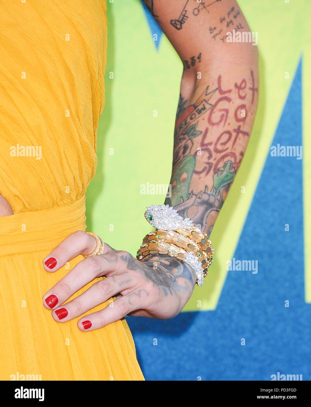 Los Angeles, CA, USA. 6 Aug, 2018. Ruby Rose in der Ankunftshalle für die MEG-Premiere, TCL Chinese Theatre (ehemals Grauman's), Los Angeles, CA August 6, 2018. Credit: Elizabeth Goodenough/Everett Collection/Alamy leben Nachrichten Stockfoto