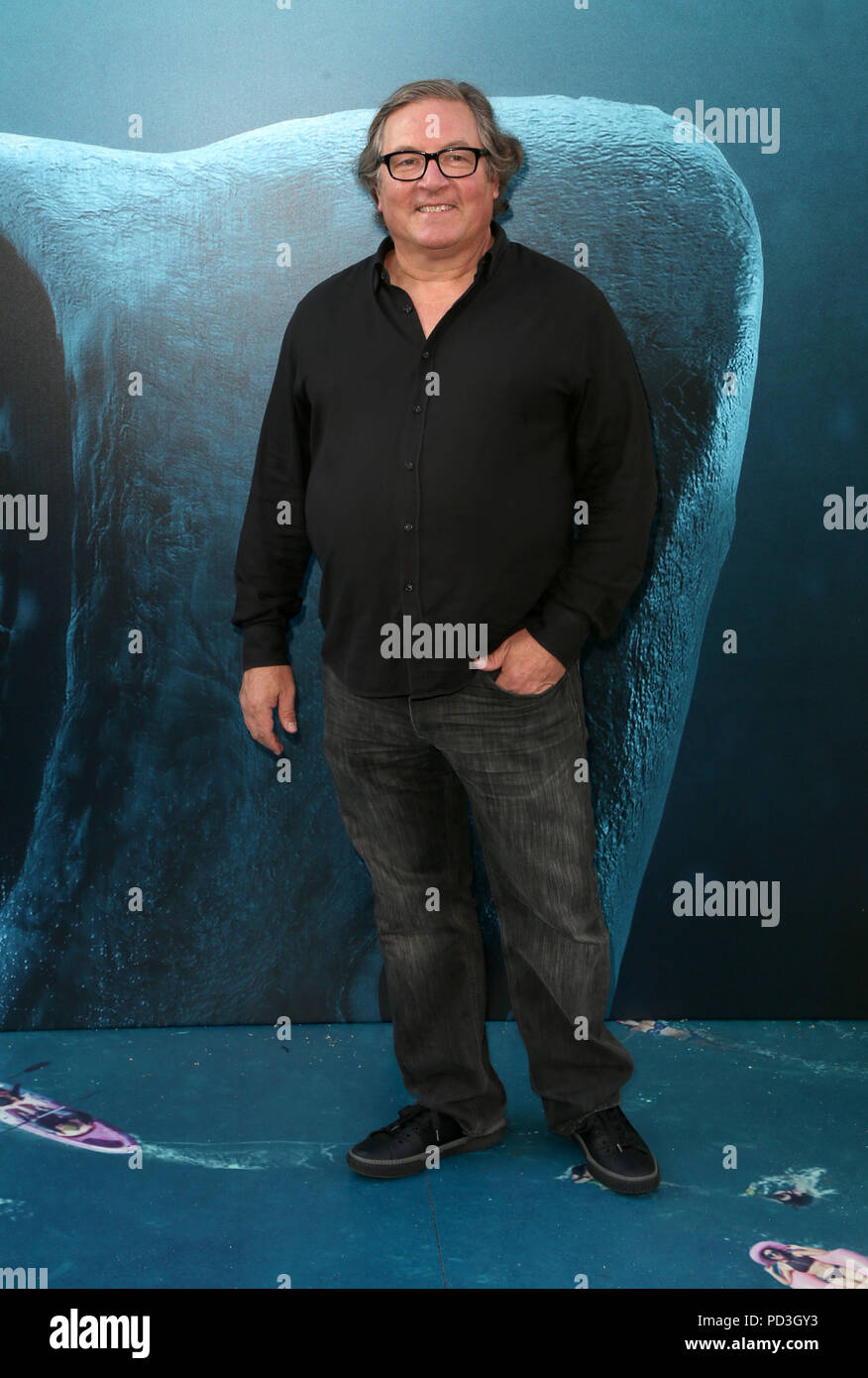 Hollywood, Ca. 6 Aug, 2018. Lorenzo Di Bonaventura, bei Warner Bros. Bilder und Schwerkraft Bilder 'Premiere der "Meg" bei TCL Chinese Theater Imax in Hollywood, Kalifornien am 6. August 2018. Credit: Faye Sadou/Medien Punch/Alamy leben Nachrichten Stockfoto