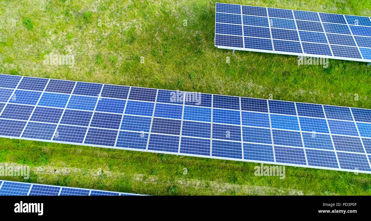 Solar Panels im Luftbild Stockfoto