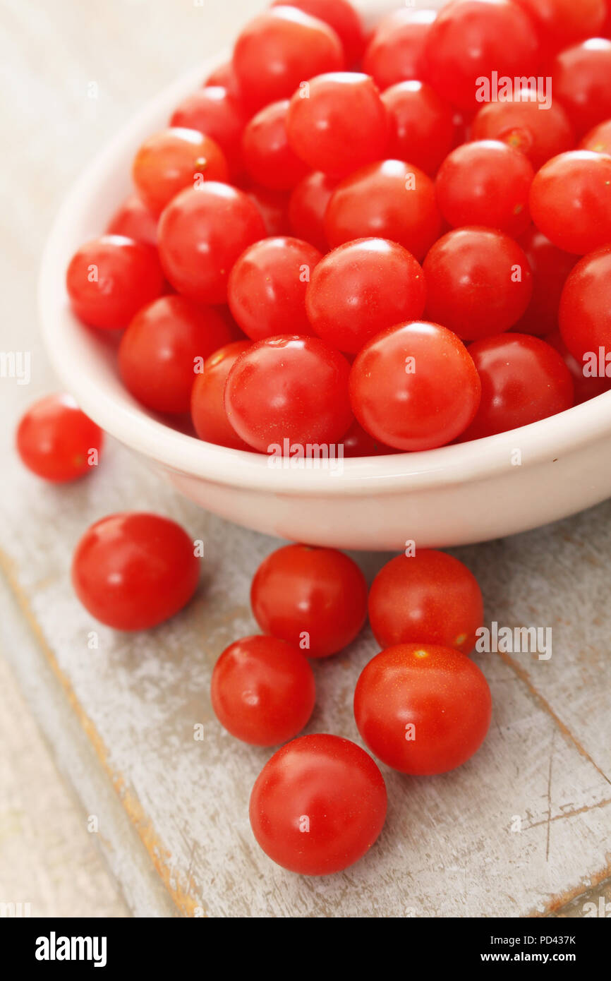 Baby tomato tomberries Stockfoto