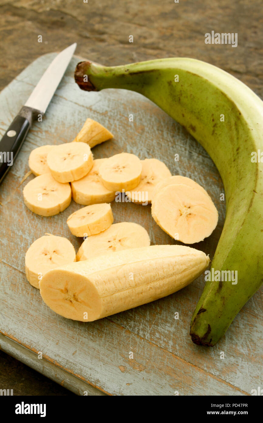 Vorbereitung kochbanane Obst Stockfoto