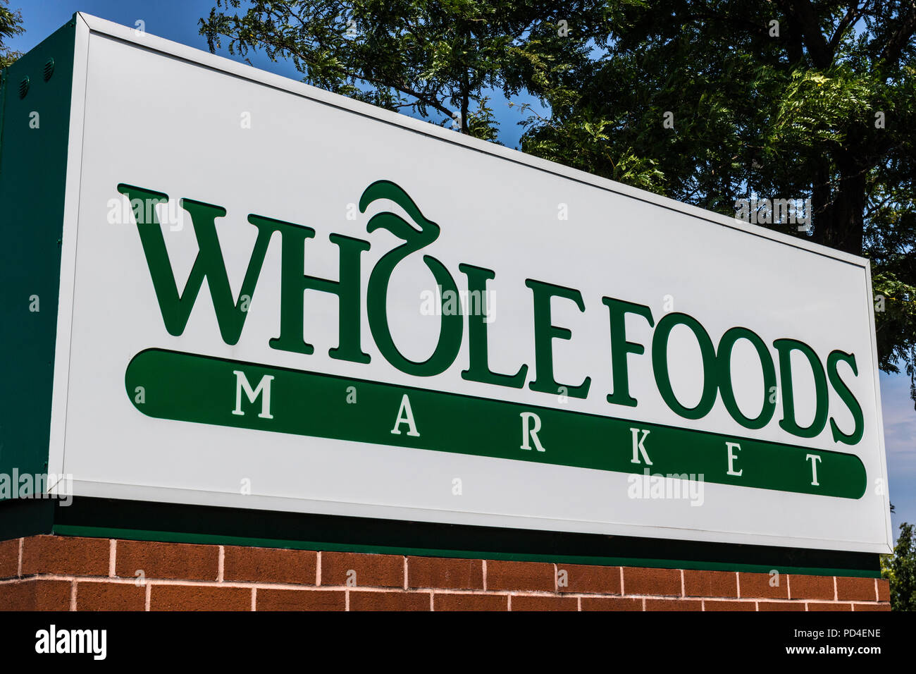 Mishawaka - ca. August 2018: Whole Foods Market. Amazon baut Whole Foods Lieferung in verschiedenen US-Staaten VIII Stockfoto
