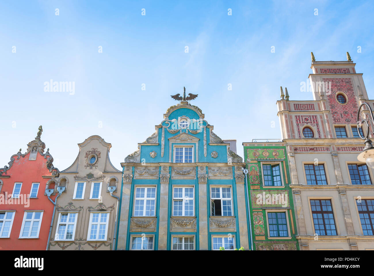 Polen barocke Architektur, Blick auf eine Gruppe von niederländischen Giebelhäuser aus dem 17. Jahrhundert rekonstruierte Gebäude des historischen Königsweg im Zentrum von Danzig, Polen. Stockfoto