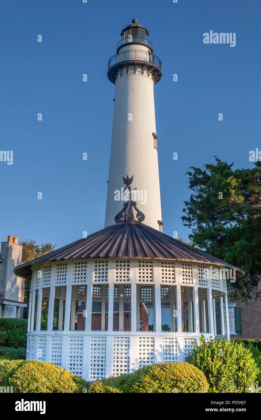 St Simons Island Leuchtturm auf St. Simon's Island vor der Küste von Georgia war im Jahre 1872 und ersetzt eine frühere Leuchtturm im Jahr 1810 gebaut. Stockfoto