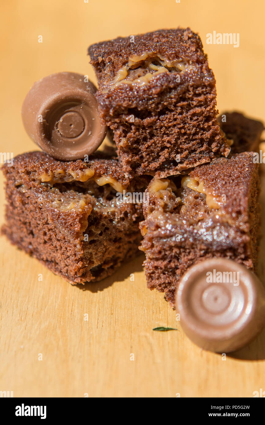 Gesalzen Karamell brownies. Stockfoto