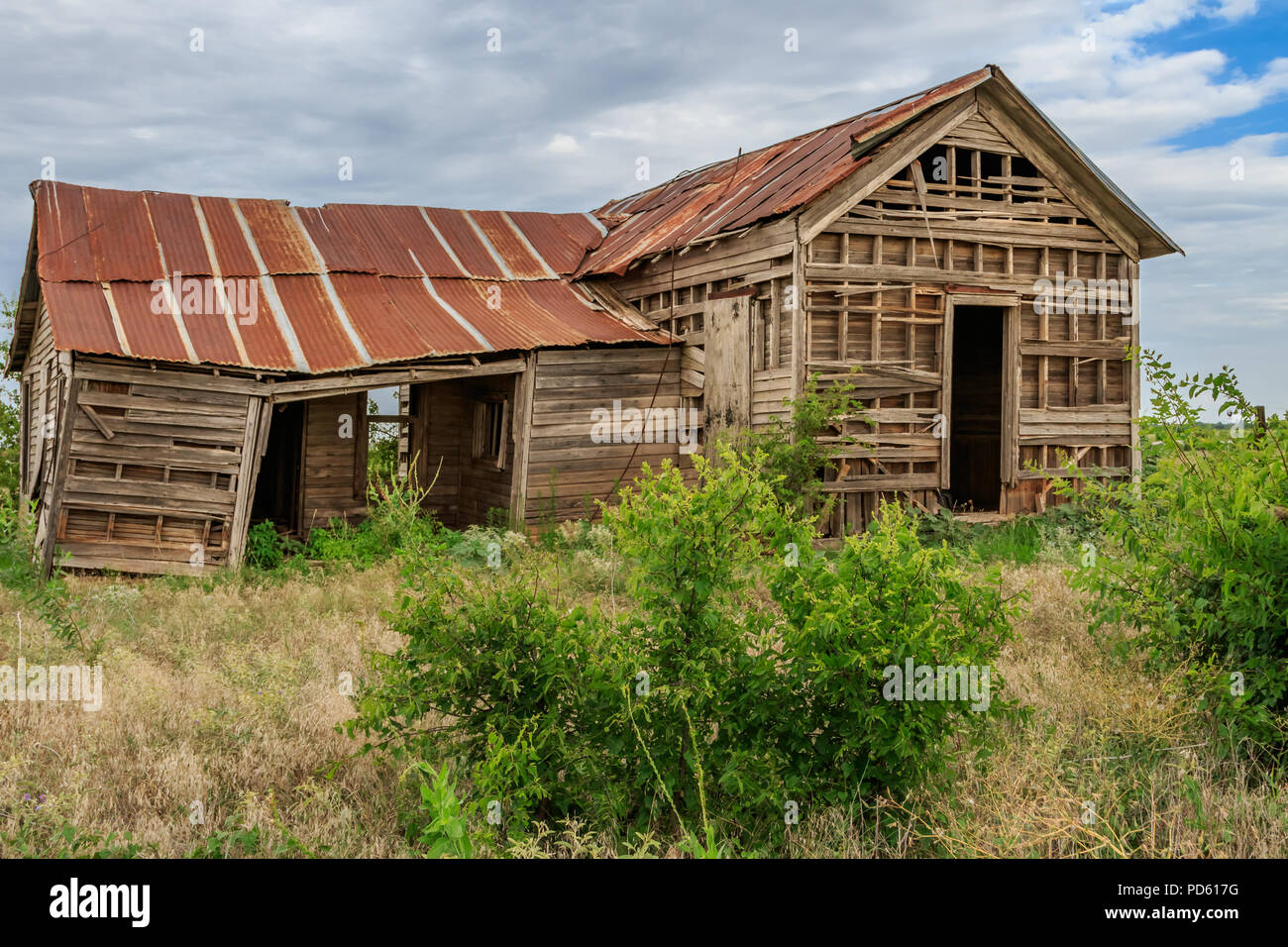 Ruinen einer Grenze Bauernhof im zentralen Oklahoma Stockfoto