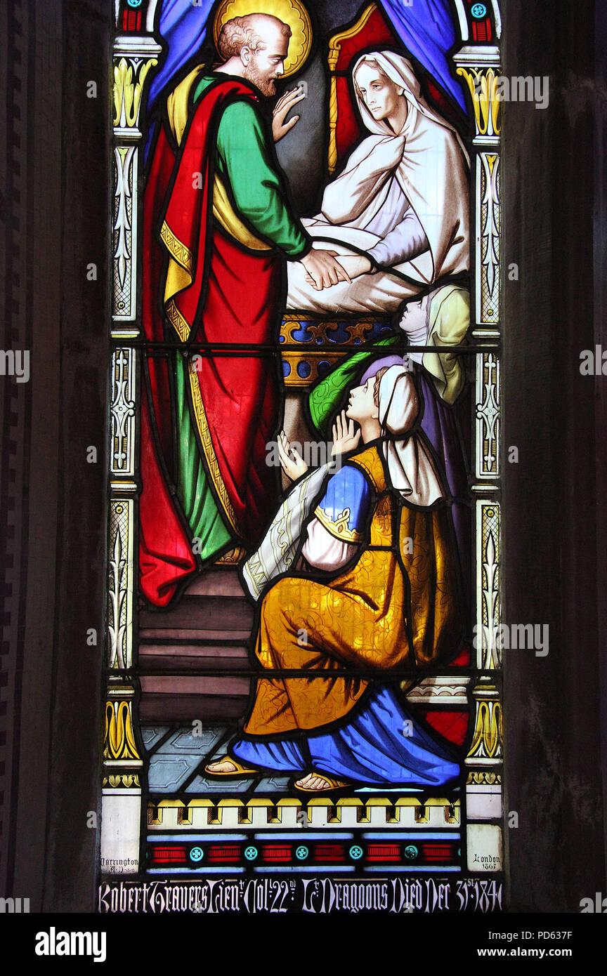 Kirchenfenster von William Warrington an der Kirche der Himmelfahrt in Timoleague Stockfoto