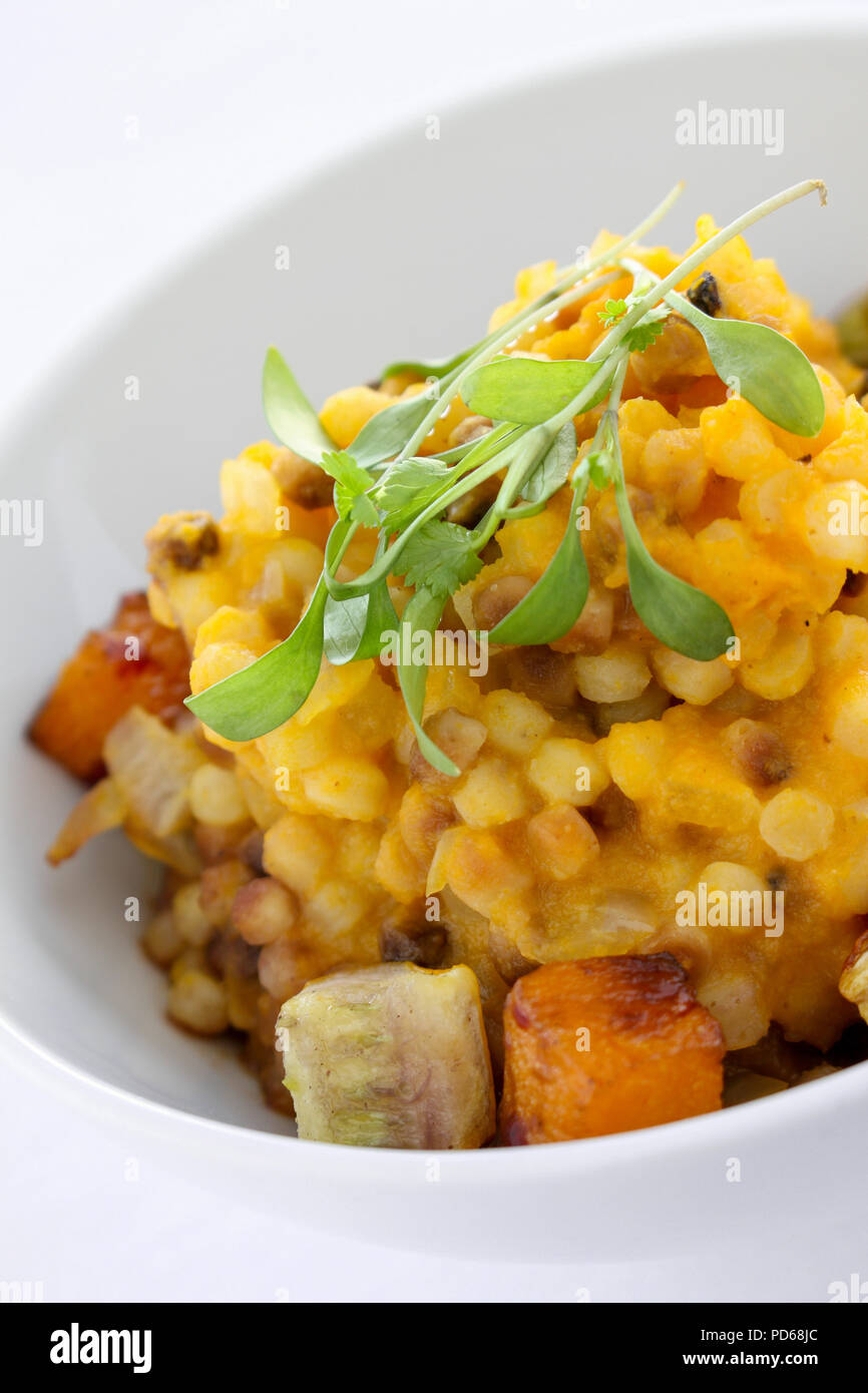 Vergoldete vegetarische Hauptmahlzeit Stockfoto