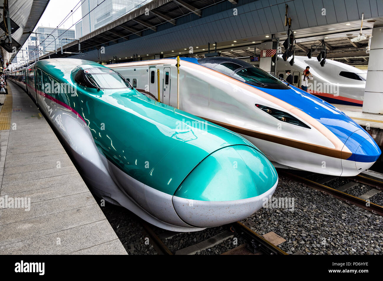 Japan, Insel Honshu, Kanto, Tokio, von der zentralen Bahnhof von Tokio, S-Bahn, Shinkansen. Stockfoto