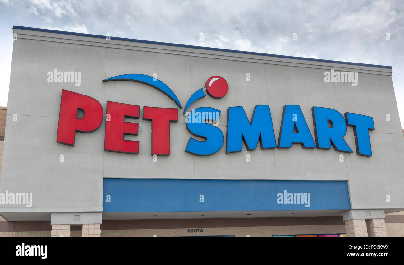 Petsmart logo Fotos und Bildmaterial in hoher Auflösung Alamy