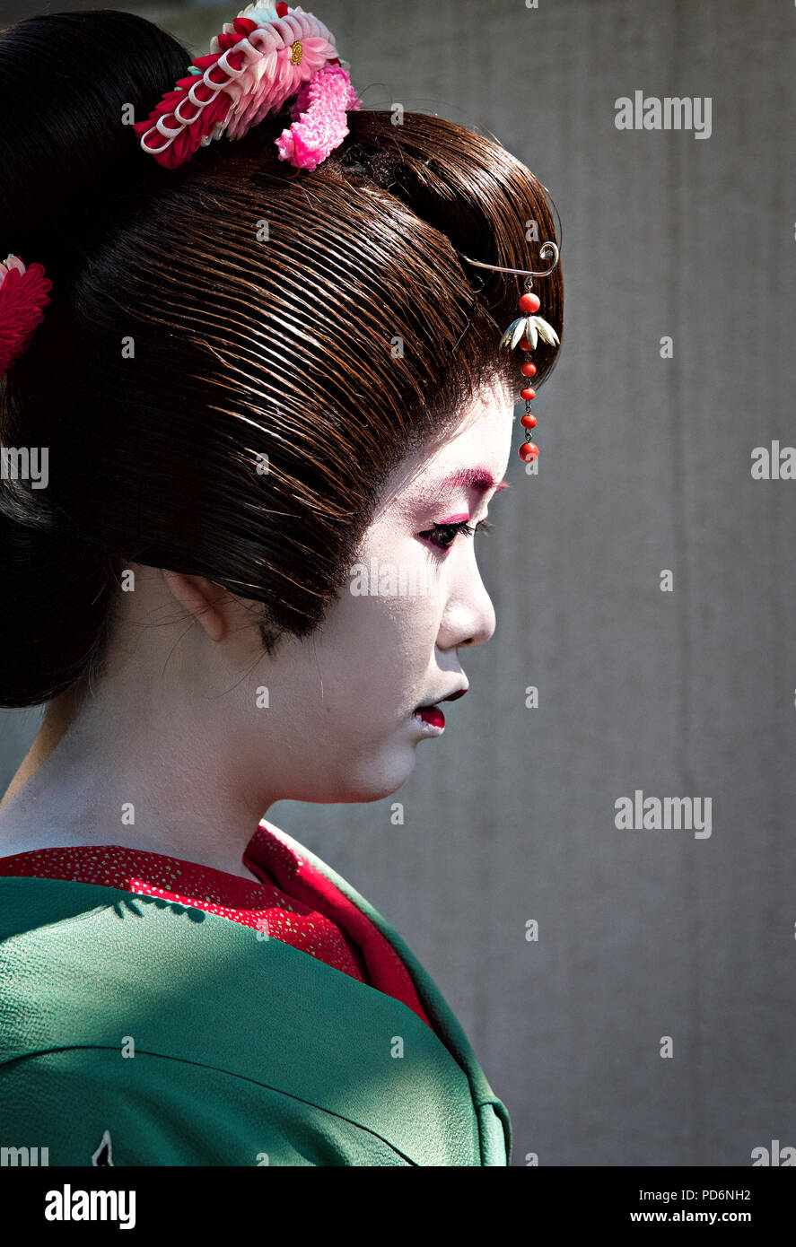 Japan, Insel Honshu, Kanto, Tokio, die Sanja Matsuri, eine Maiko. Stockfoto