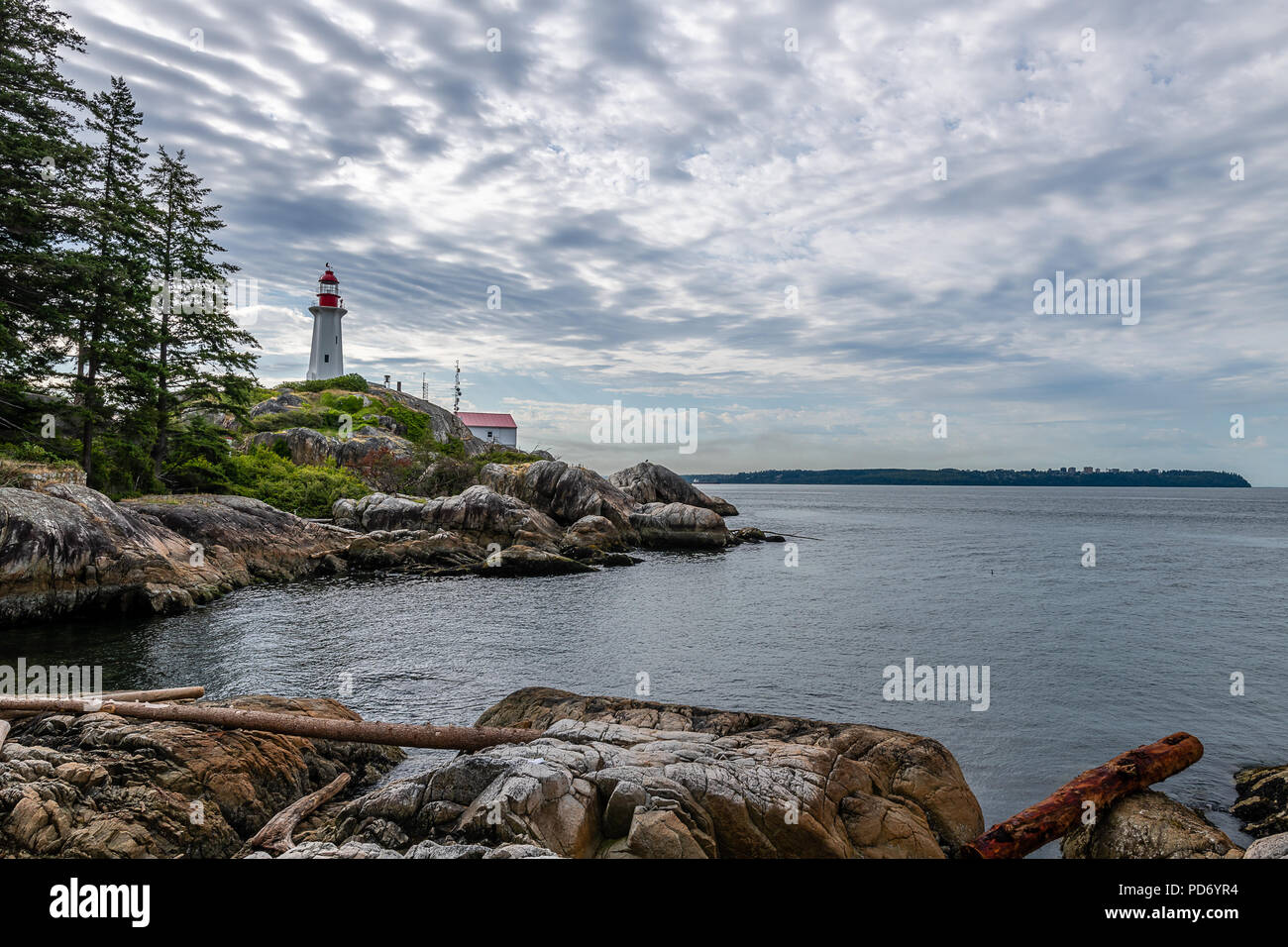 Point Atkinson Leuchtturm am Mittag Stockfoto