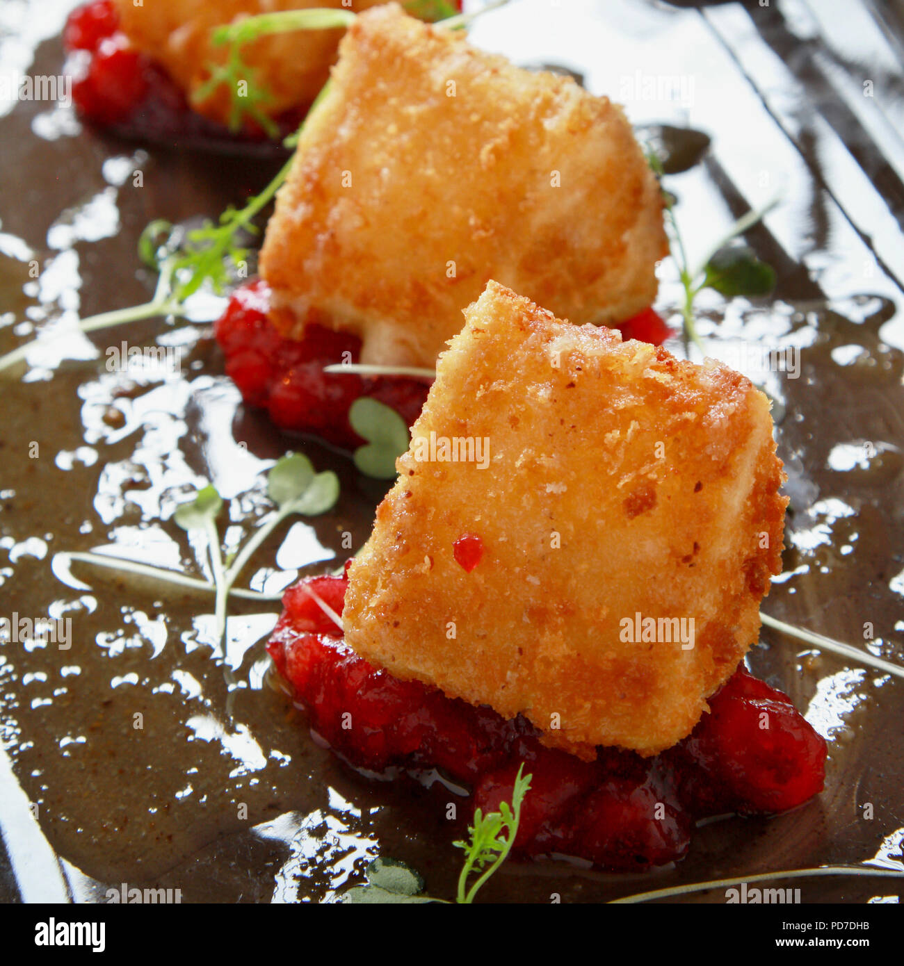 Frittierter Brie-käse Vorspeise Stockfoto