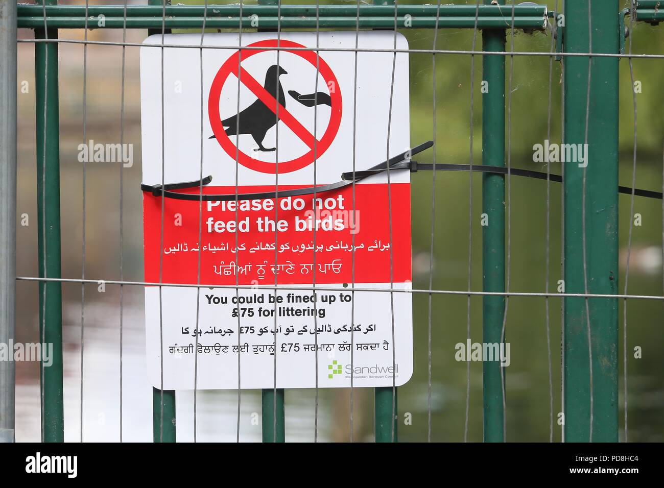 Bitte nicht füttern Sie die Vögel Anmelden UK Stockfoto