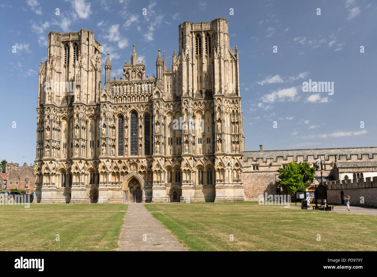 Wundervolle gotische Architektur der Wells Cathedral in Somerset, England, Großbritannien Stockfoto