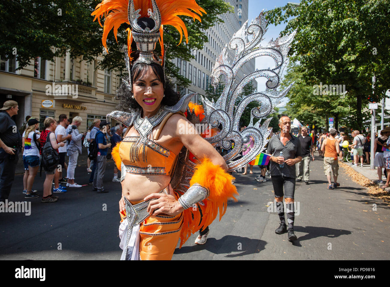 Der Christopher Street Day Berlin Fotos Und Bildmaterial In Hoher