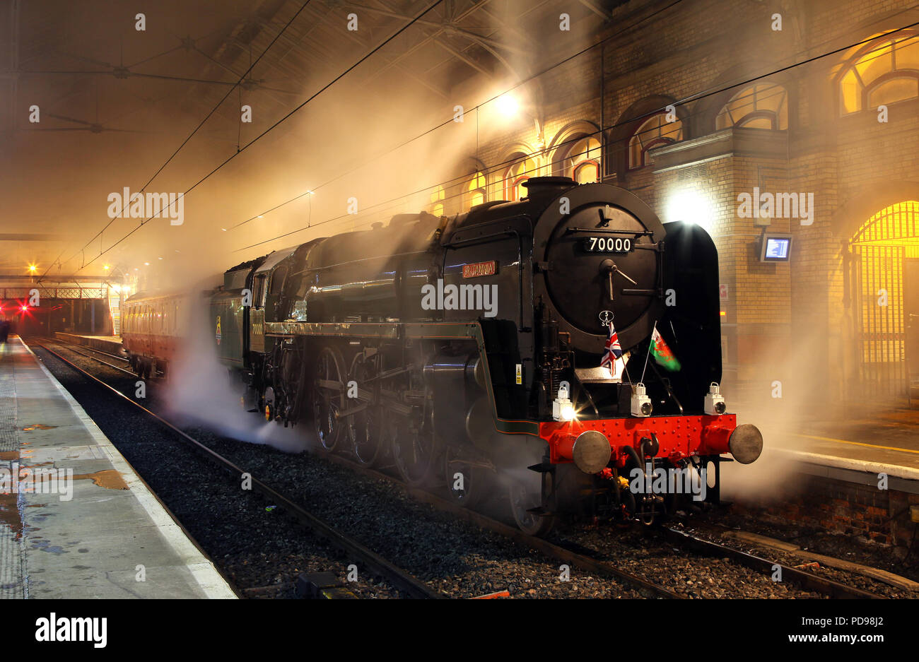 70000 'Britannia' wartet an Preston Station wartet der königlichen Zug auf 24,1 zu schleppen. 12. Stockfoto