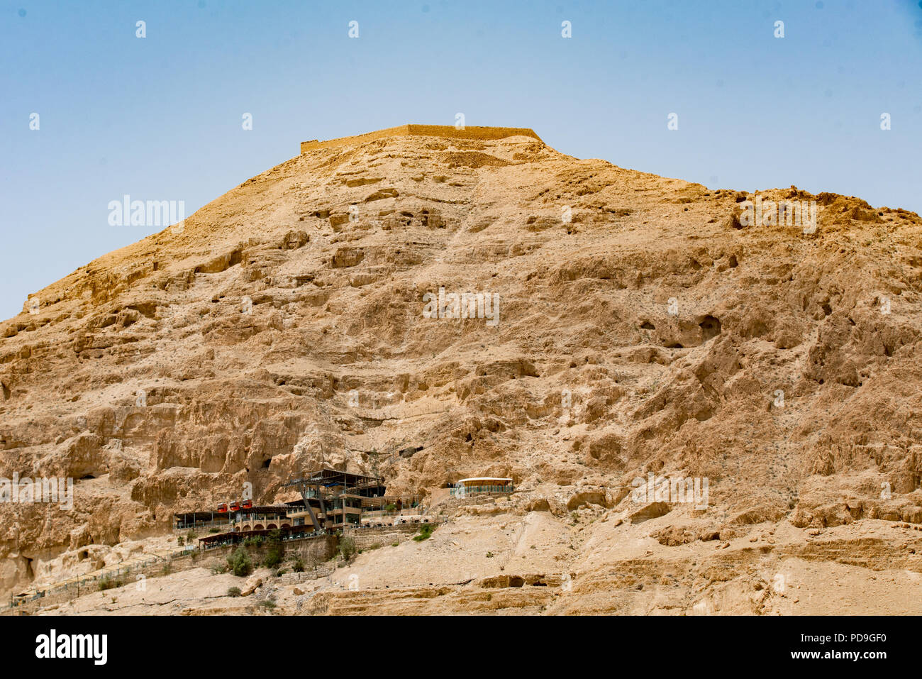 Ansicht des cble Car Station an der Basis der Palästinensischen Berg der Versuchung, wo Jesus die tempratations Satans nach dem Fasten für 40 widerstanden Stockfoto