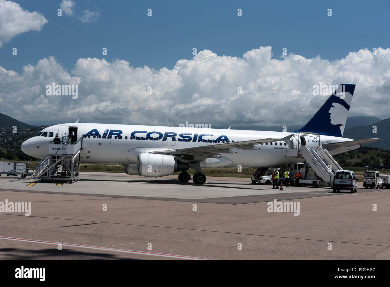 Eine Luft Korsika 320 Airbus auf Napoleon Bonaparte in Ajaccio Flughafen in der Nähe von Ajaccio auf Korsika, Frankreich. Stockfoto