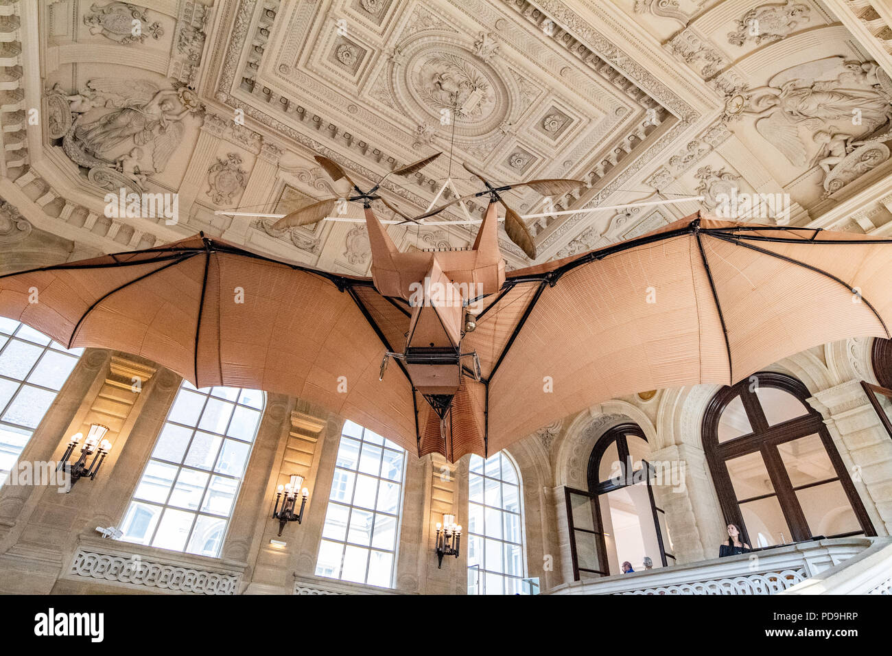 Avion III, das Steampunk-Fledermaus-Flugzeug im Musée des Arts et Métiers in Paris, Frankreich Stockfoto