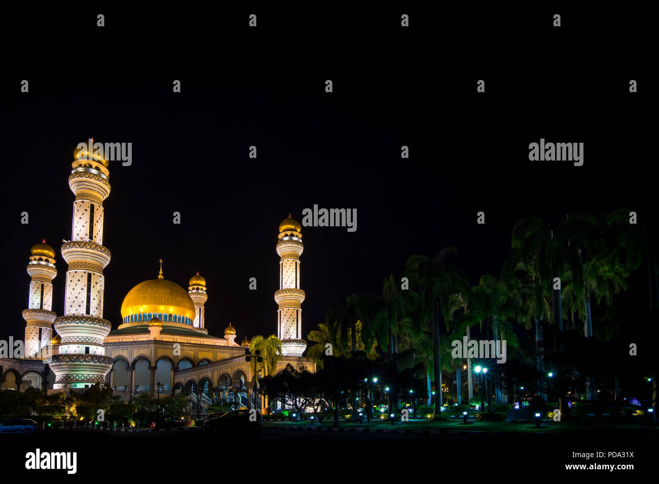 Das Jame Asr Hassanil Bolkiah Moschee, die größte Moschee von Brunei. Das Jame Asr Hassanil Bolkiah Moschee wurde 1992 erbaut im 25. Jahr von Th zu feiern. Stockfoto
