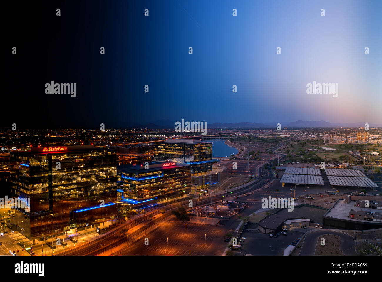 Tag und Nacht Blick auf Tempe, Arizona Stockfoto