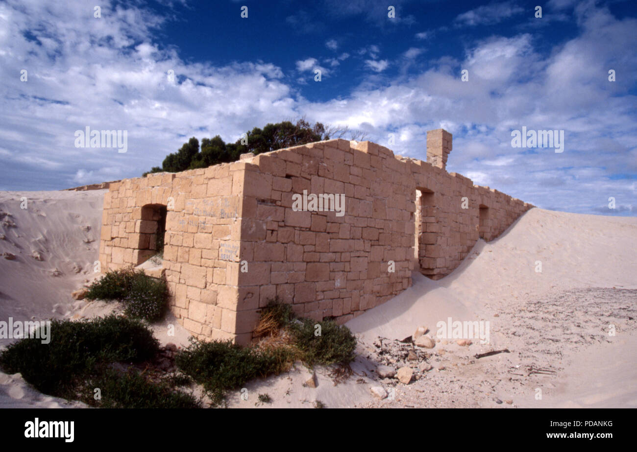 OLD TELEGRAPH STATION Ruinen teilweise begraben durch die VORDRINGENDEN SANDDÜNEN, EUCLA NATIONAL PARK, South Coast, WESTERN AUSTRALIA Stockfoto