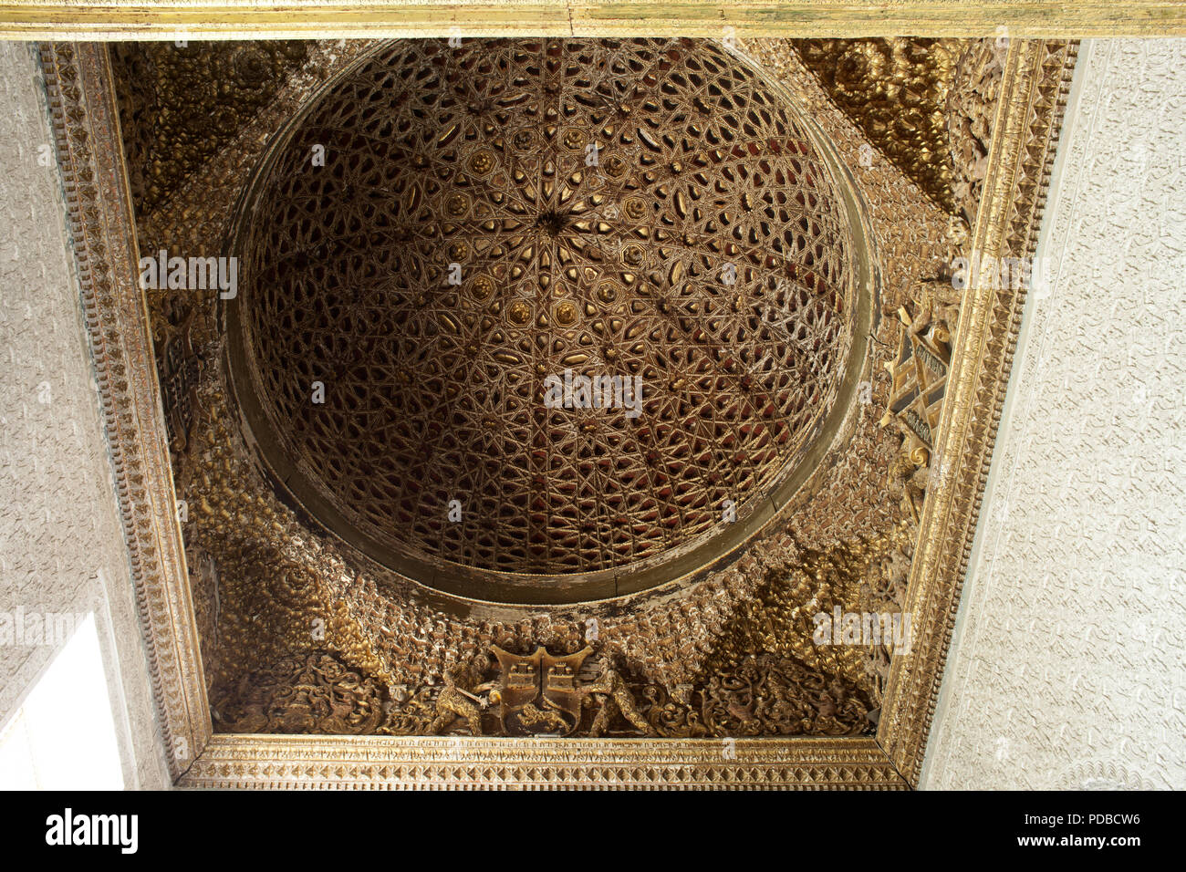 Real Alcazar, die königliche Residenz aus dem 14. Jh. Kuppel Stockfoto