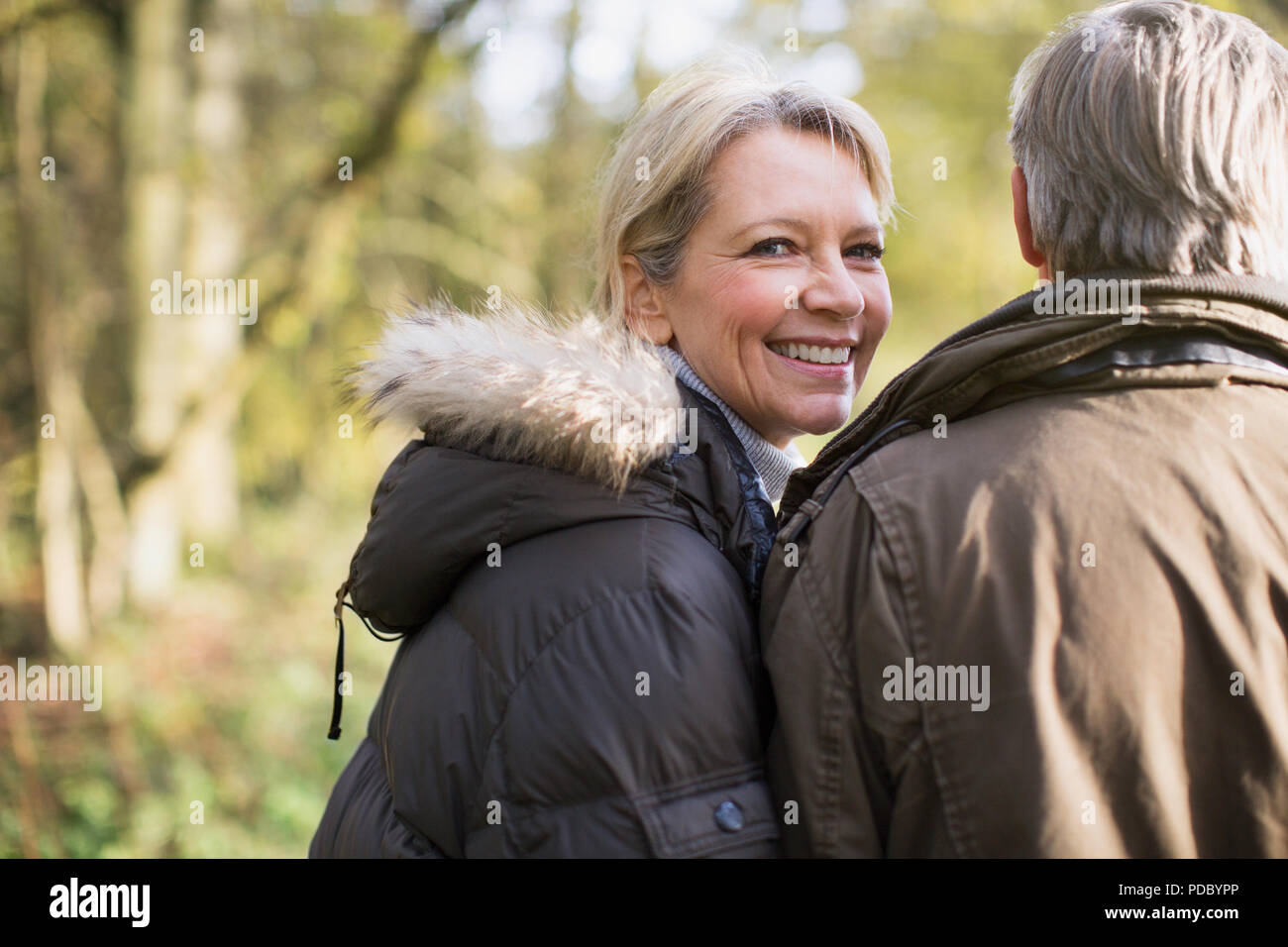 Porträt Lächeln, zuversichtlich, reifes Paar Stockfoto