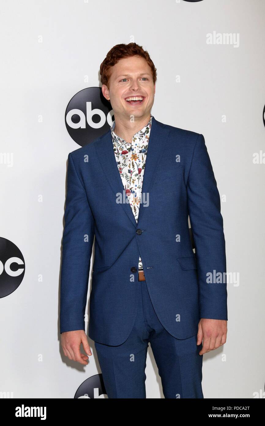 Caleb Foote in der Ankunftshalle für Disney ABC-Hosts TCA Summer Press Tour, The Beverly Hilton, Beverly Hills, CA August 7, 2018. Foto von: Priscilla Grant/Everett Collection Stockfoto