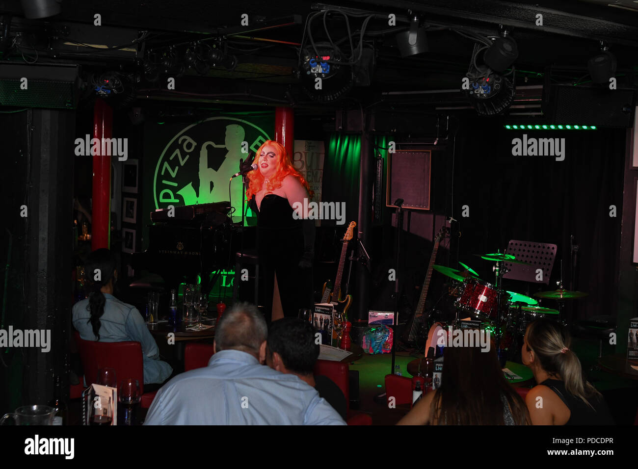 London, Großbritannien. 8. August 2018. Alex Anstey am Macmillan durchführen - Charity Gala Sommerfest bei Pizza Express Dean Street am 8. August 2018, London, UK. Bild Capital/Alamy leben Nachrichten Stockfoto
