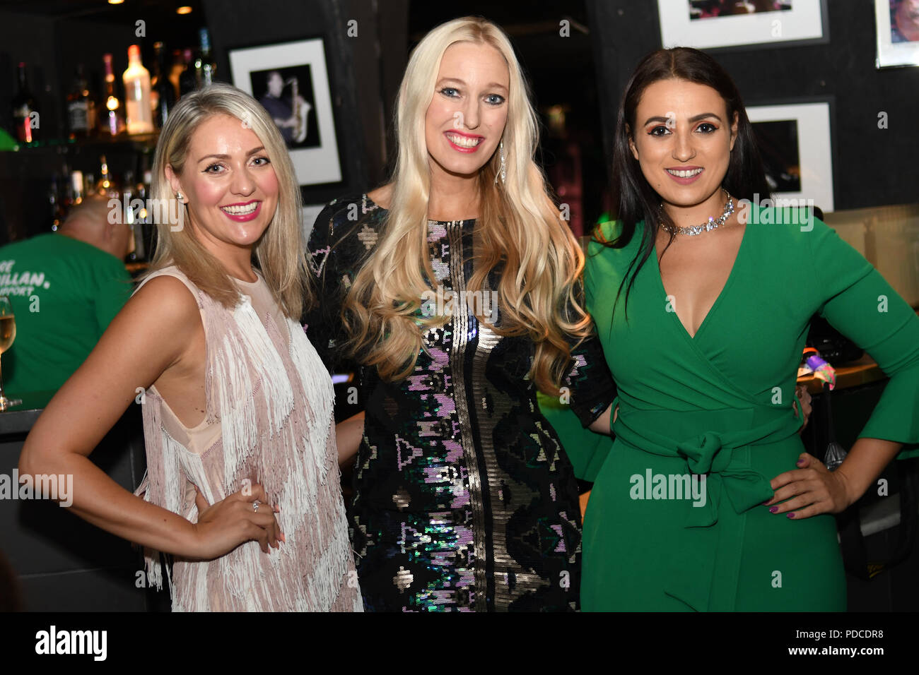 London, Großbritannien. 8. August 2018. Larissa Eddie, Hayley Palmer, Amel Rachedi nehmen an der Macmillan - Charity Gala Sommerfest bei Pizza Express Dean Street am 8. August 2018, London, UK. Bild Capital/Alamy leben Nachrichten Stockfoto