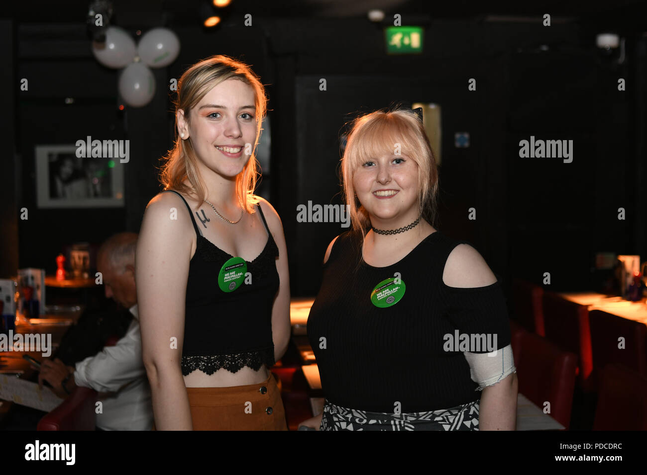London, Großbritannien. 8. August 2018. Ein host Prominente und Gäste nehmen an der Macmillan - Charity Gala Sommerfest mit Sonderteil Gäste von Louise La Louvière und Alex Anstey bei Pizza Express Dean Street am 8. August 2018, London, UK. Bild Capital/Alamy leben Nachrichten Stockfoto