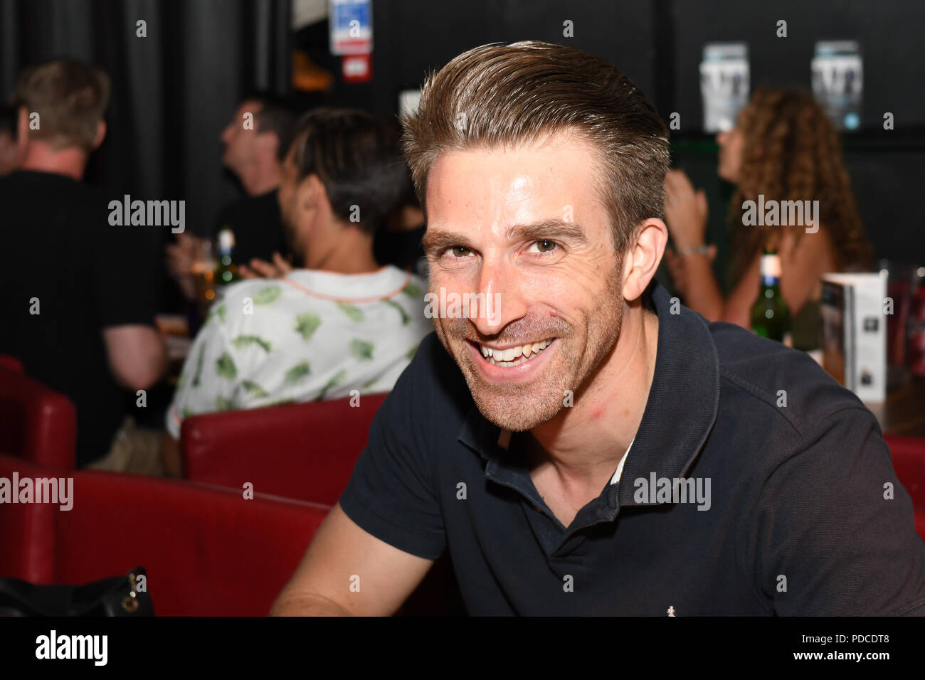 London, Großbritannien. 8. August 2018. Ein host Prominente und Gäste nehmen an der Macmillan - Charity Gala Sommerfest mit Sonderteil Gäste von Louise La Louvière und Alex Anstey bei Pizza Express Dean Street am 8. August 2018, London, UK. Bild Capital/Alamy leben Nachrichten Stockfoto