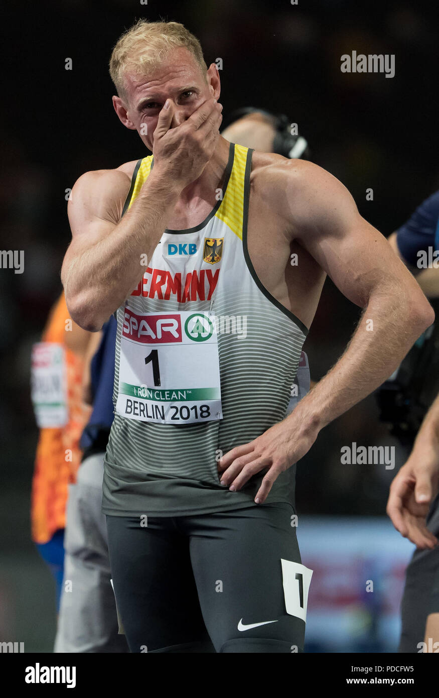 08.08.2018, Berlin: Athletik: Europameisterschaften im Olympischen Stadion: Decathlon 1500 m, Männer: Arthur Abele aus Deutschland jubelt am Ende. Foto: Sven Hoppe/dpa Stockfoto