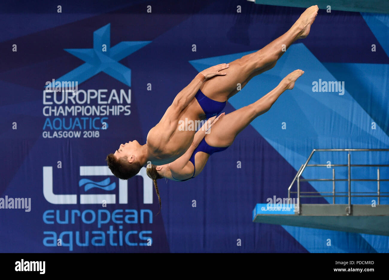 Großbritanniens Ross Haslam und Gnade Reid in der synchronisierten 3m Sprungbrett Mixed Final bei Tag sieben der 2018 europäischen Meisterschaften am Scotstoun Sport Campus, Glasgow. Stockfoto