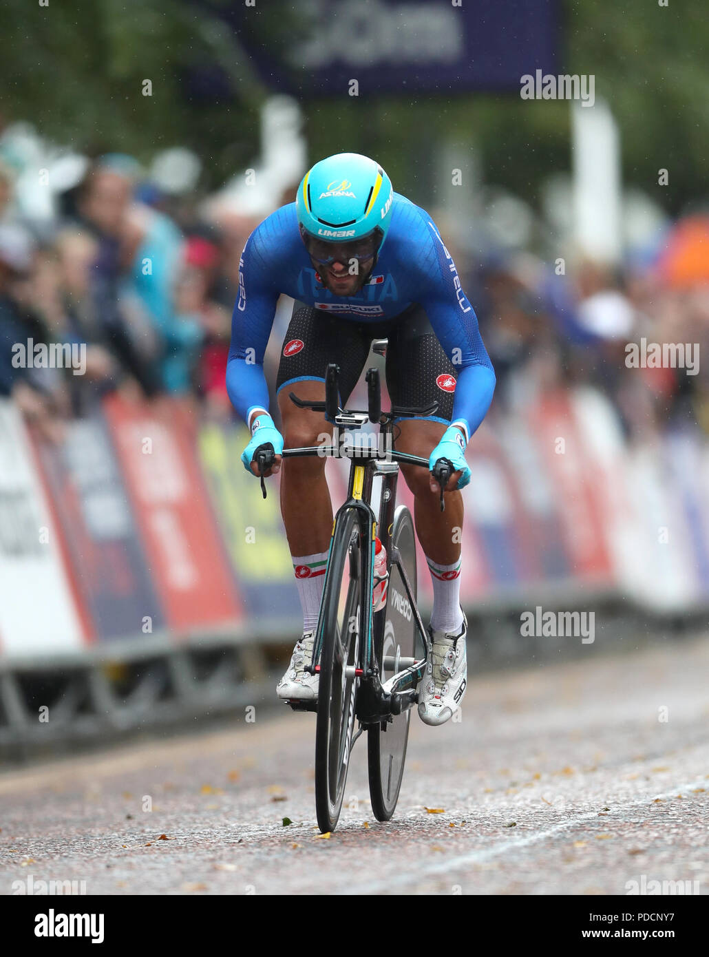 Italiens Moreno Moser überquert die Ziellinie in der Männer Zeitfahren am Tag sieben der 2018 Europameisterschaften im Glasgow Radfahren Road Race Course. PRESS ASSOCIATION Foto. Bild Datum: Mittwoch, 8. August 2018. Siehe PA Geschichte radfahren Europäischen. Photo Credit: John Walton/PA-Kabel. Beschränkungen: Nur die redaktionelle Nutzung, keine kommerzielle Nutzung ohne vorherige schriftliche Genehmigung Stockfoto