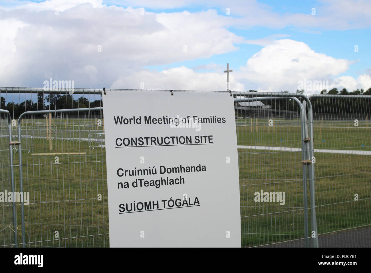 In Vorbereitung auf den Papstbesuch der Papst Franziskus vorbereitende Arbeiten im Phoenix Park, wo 600.000 Menschen erwartet werden Masse zu sorgen. Stockfoto