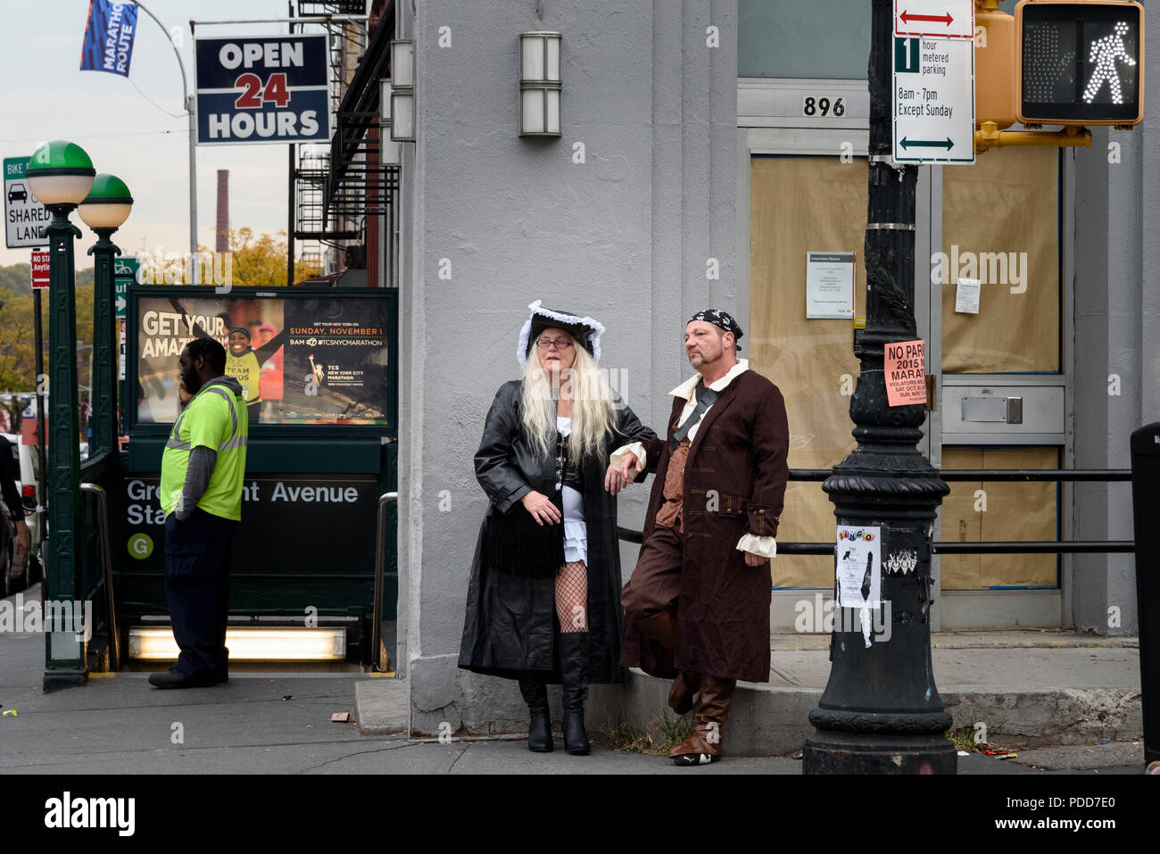 28-10-15, New York, USA. Brooklyn. Kostüme für Halloween. Foto: © Simon Grosset Stockfoto