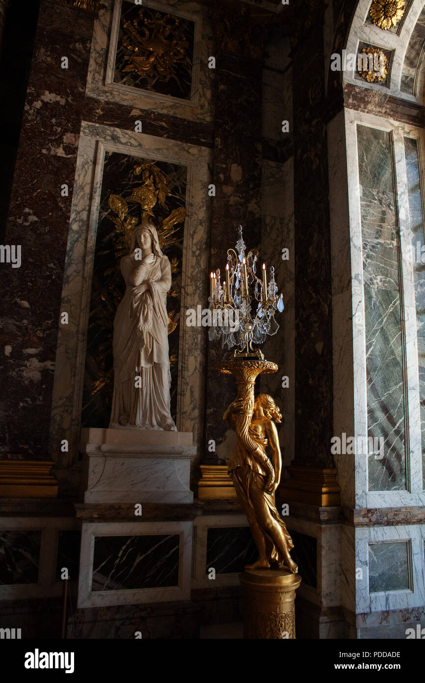 Statuen im Schloss von Versailles. Stockfoto