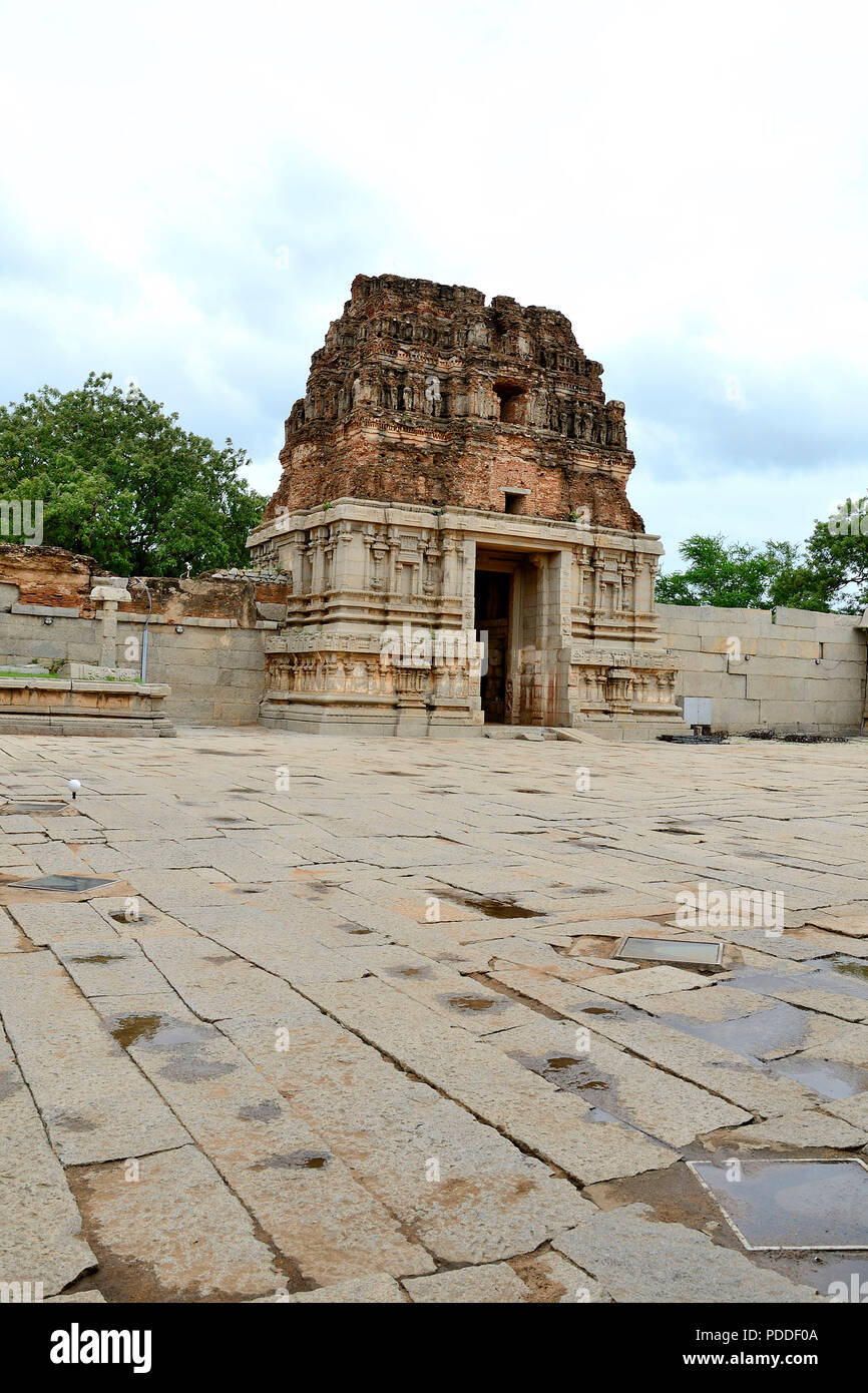 Darwaja bei Vitthala-Tempel-Komplex, Hampi, Karnataka, Indien Stockfoto