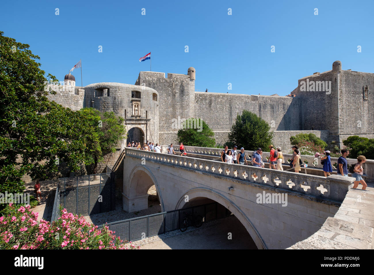 Das Pile Tor - Eingang in die Altstadt von Dubrovnik, Kroatien, Europa Stockfoto