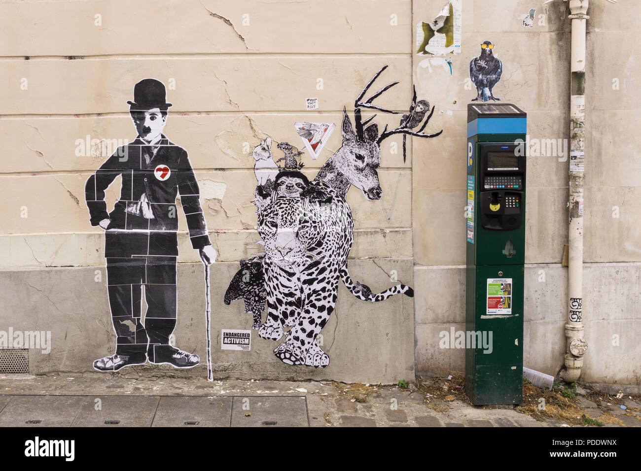 Montmartre Stencil Art Paris - Street Art in Montmartre, Paris, Frankreich, Europa. Stockfoto