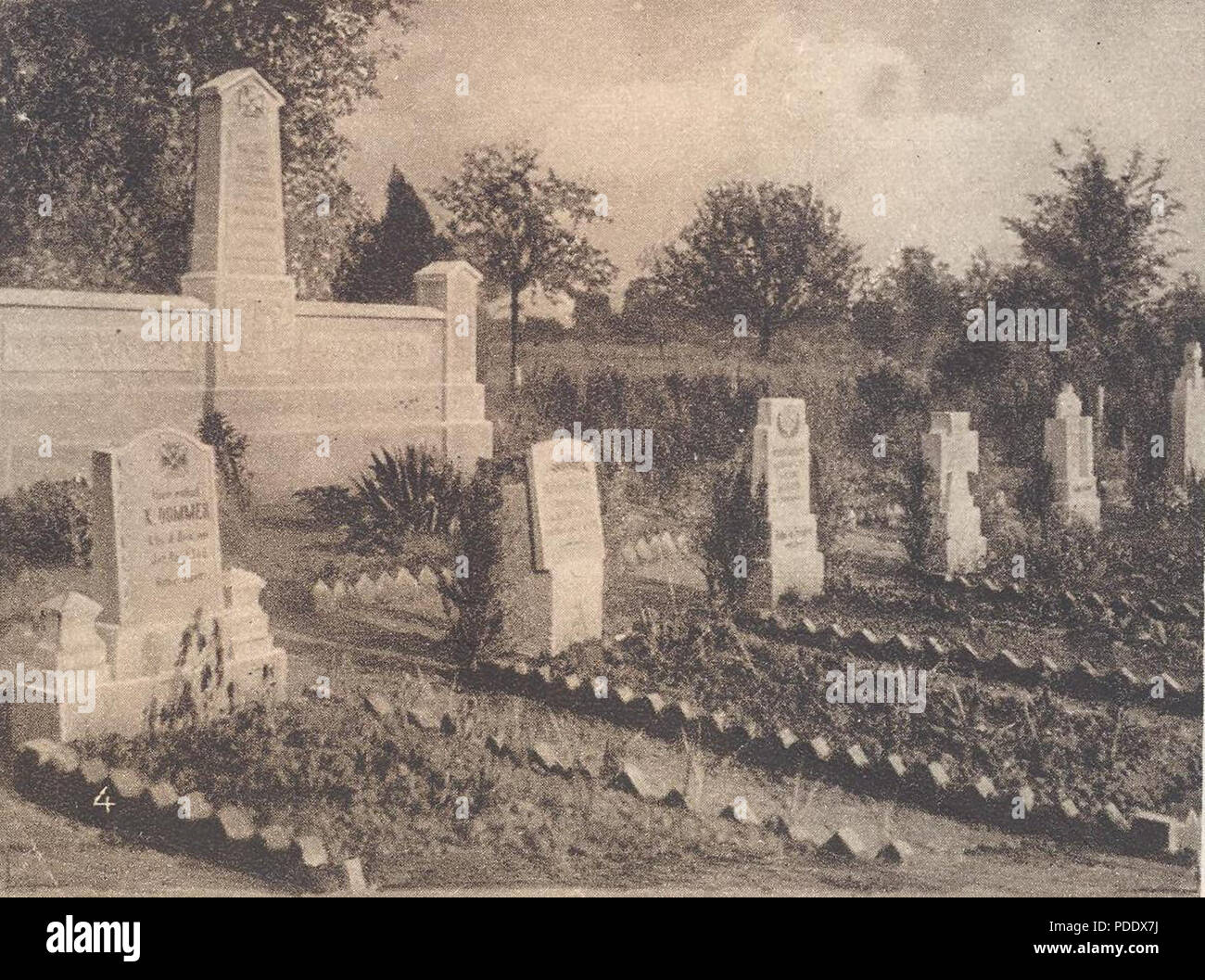 55 BASA-237 K -1-361-15 - Aus dem Westen vor. Deutscher Friedhof in Beaulieu-Ecuvilly. Stockfoto