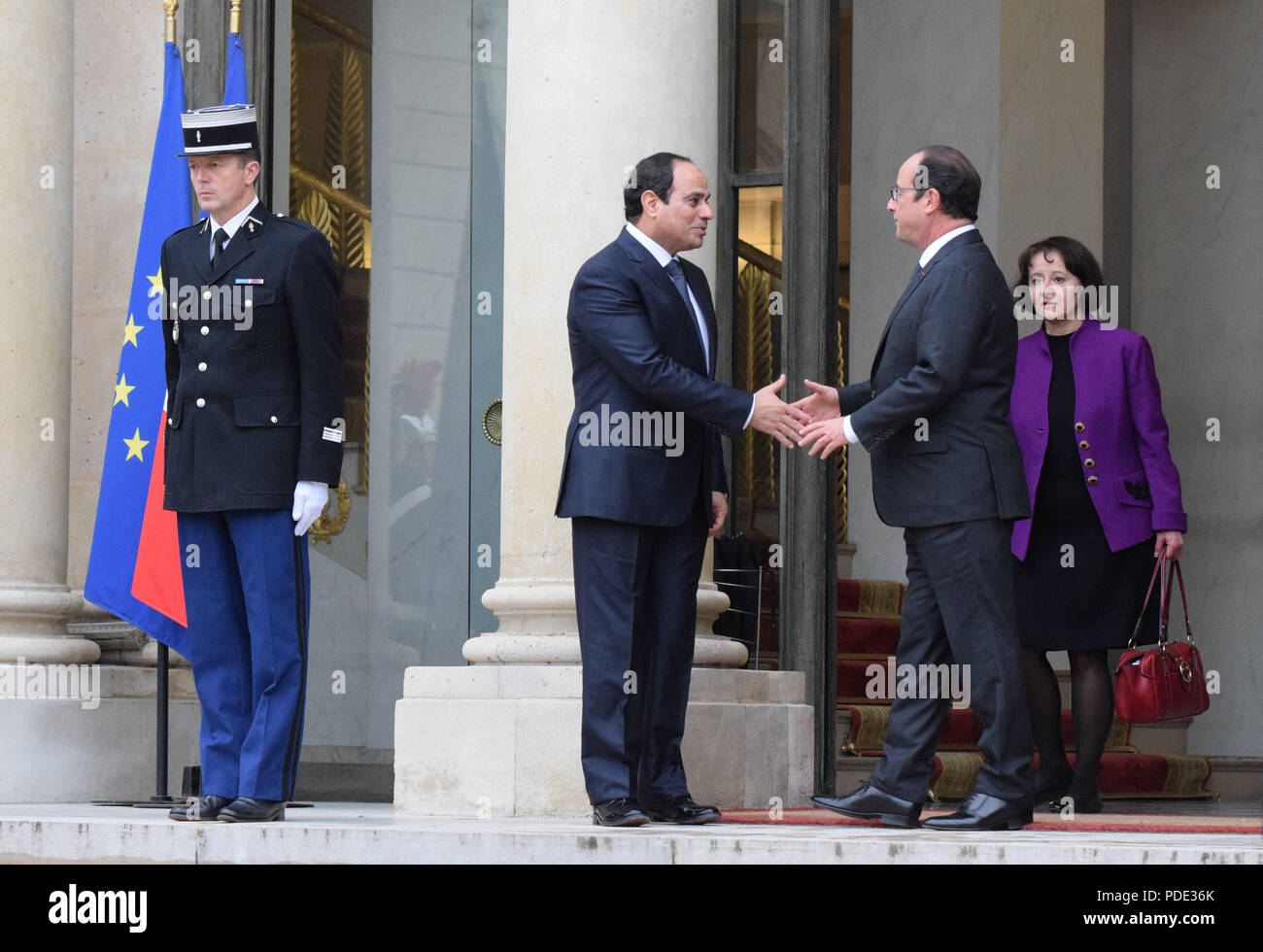 November 26, 2014 - Paris, Frankreich: Ägyptischen Präsidenten Abdel Fattah al-Sisi trifft sich mit französischen Präsidenten François Hollande im Elysee-palast. Die ägyptische Strongman ist bei seinem ersten Besuch in Europa seit seiner Juli Staatsstreich 2013 und der brutalen Unterdrückung, die mehr als tausend Demonstranten tot in Kairo. Le President egyptien Abdel Fattah al-Sissi en Visite officielle ein Paris. *** Frankreich/KEINE VERKÄUFE IN DEN FRANZÖSISCHEN MEDIEN *** Stockfoto