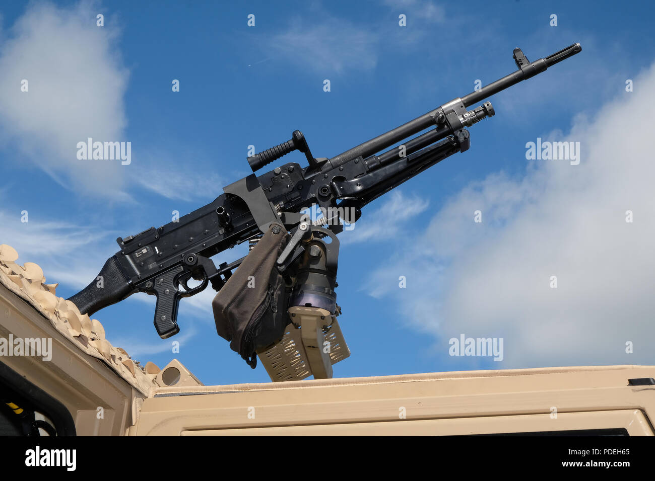 Ein Maschinengewehr ist ein luftgekühlter, vollautomatische Waffe, die