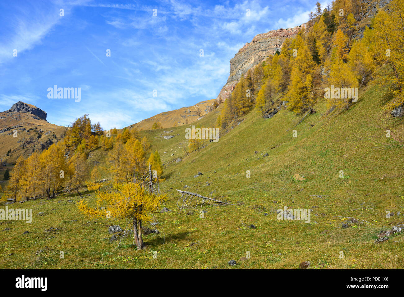 Einen schönen Herbst auf den Italienischen Alpen Stockfoto