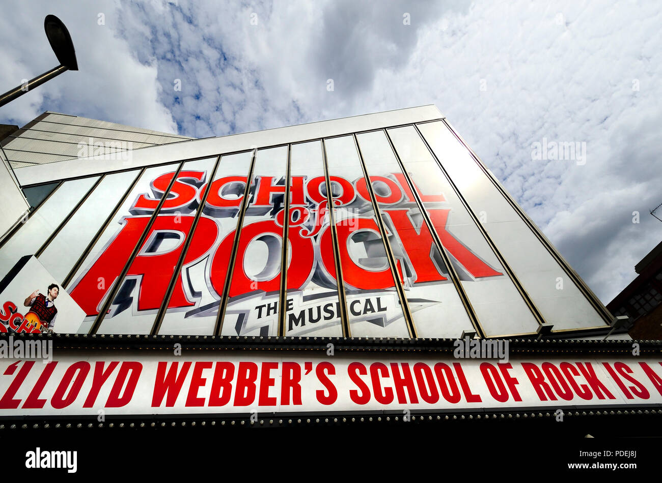 School of Rock Musical (Andrew Lloyd Webber) an der Gillian Lynne Theater (Ehemals New London Theatre), 166 Drury Lane, London, England, UK. (Sommer Stockfoto