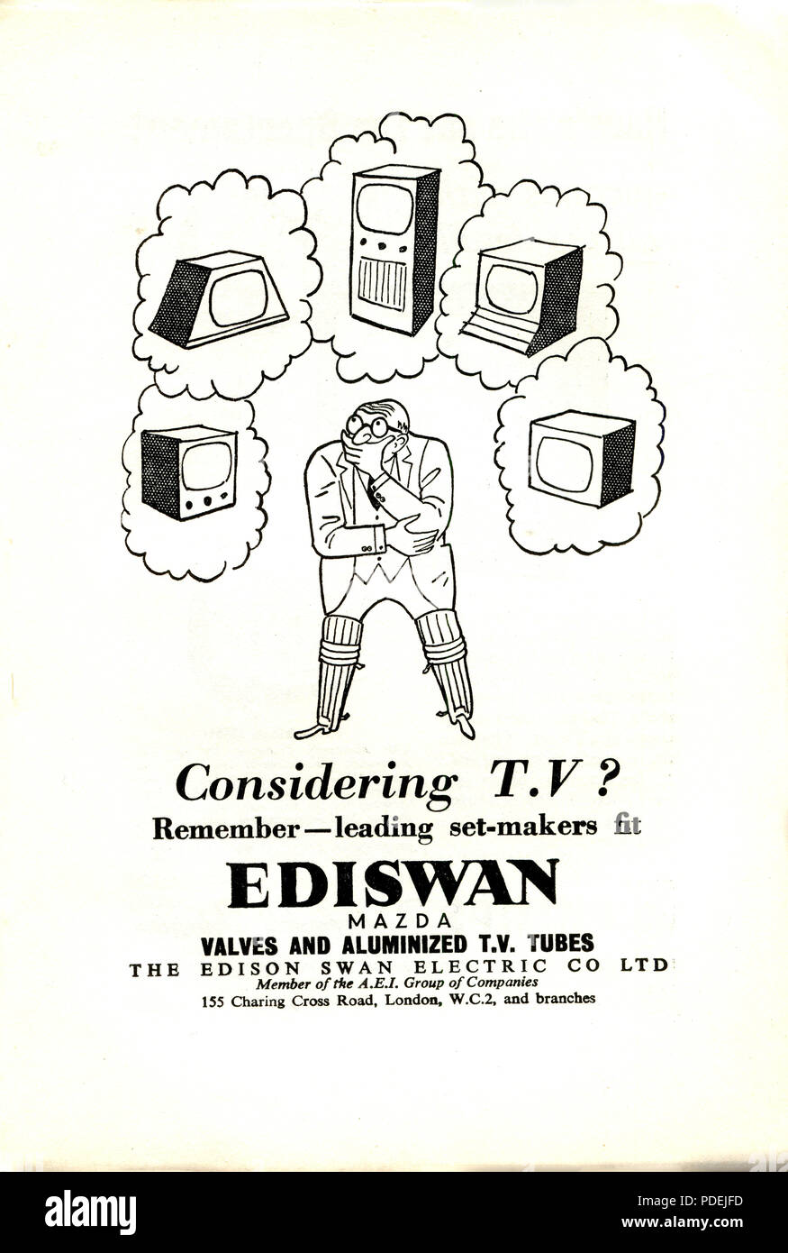 Ende der 1940er Jahre, ein Werbespot in einem Cricketheft, der einen Cricketspieler zeigt, der mit der großen Auswahl an Fernsehgeräten verwirrt ist und die Notwendigkeit betont, eines mit Ediswan Swan Werten und TV-Röhren ausgestattet zu wählen, England, Großbritannien. Stockfoto