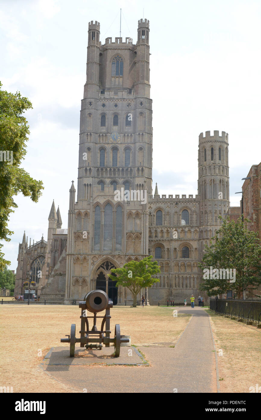 Ely Cathedral eine anglikanische Ort der Anbetung zuerst in 672 AD in Ely, Cambridgeshire, England gebaut Stockfoto